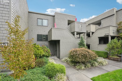 Willamette River - Multnomah County Condo For Sale in Portland Oregon