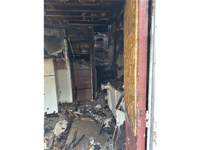 Great value-add DUPLEX opportunity! Property sustained a house - photo 3