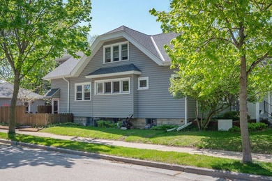 Charming bungalow with character and updates located in the - photo 3