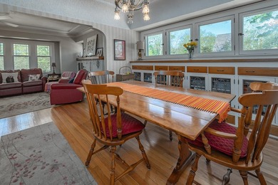 Charming bungalow with character and updates located in the - photo 10