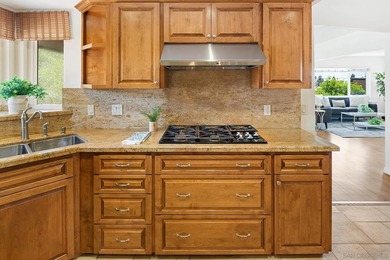 Light and bright home in the heart of Del Cerro featuring a - photo 19