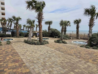 Amazing direct oceanfront studio condo with full kitchen in the - photo 21