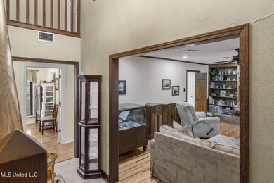 Tucked away on 3.6 acres this rustic charmer offers the perfect - photo 31
