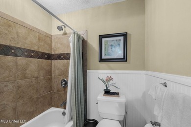 Tucked away on 3.6 acres this rustic charmer offers the perfect - photo 60
