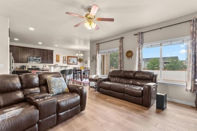 If you've been looking for a 5 bedroom + office, 4 bathroom home - photo 10