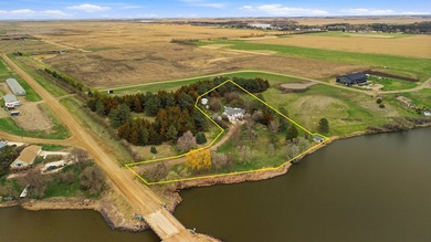 315 Feet of Lake frontage with great features. This 8.2 Acres - photo 12