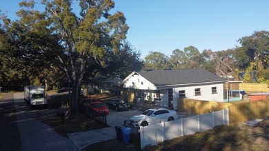EXCLUSIVE 4/2 SINGLE FAMILY RESIDENCE COMPLETELY RENOVATED IN - photo 1