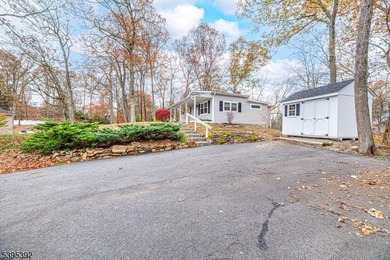 The perfect blend of charm, comfort, and modern upgrades--move - photo 31