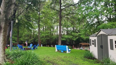 We named it *THE CABIN* the backyard is like being in heaven! - photo 33
