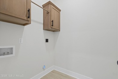 LIMITED TIME BUILDER INCENTIVE W/ CONTRACT BY 8/1/26! PICK ANY 3 - photo 11