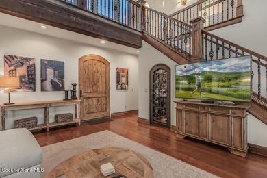 FULLY-FURNISHED GOLF CABIN AT PRESTIGIOUS BLACK ROCK. An - photo 8