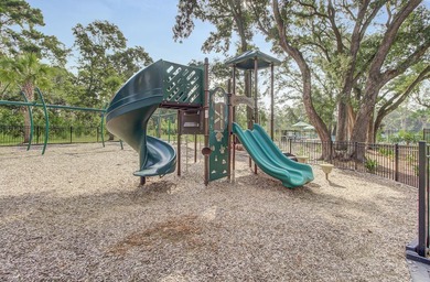 Seller offering $5000 in closing costs!Freshly updated and - photo 49
