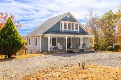 James River Home For Sale in Howardsville Virginia