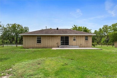 Welcome home to this charming 3-bedroom, 2-bath single-family - photo 34