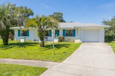 Welcome to this beautifully maintained family home offering - photo 2