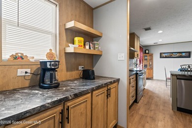 Welcome to this beautifully 2021-built double-wide home offering - photo 11