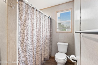 Welcome to this beautifully 2021-built double-wide home offering - photo 18
