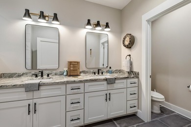 A must-see in Freeport! This 3-bedroom, 2-bath home with a flex - photo 23