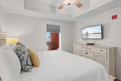 Elegance and convenience unite in this stunning 3-bedroom - photo 31