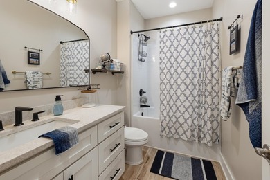 A must-see in Freeport! This 3-bedroom, 2-bath home with a flex - photo 31