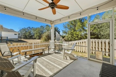A must-see in Freeport! This 3-bedroom, 2-bath home with a flex - photo 35