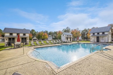 A must-see in Freeport! This 3-bedroom, 2-bath home with a flex - photo 46