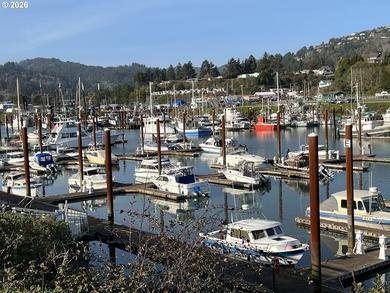 Wake Up to Sunrises, Wildlife, and Coastal Living! Lovely - photo 46