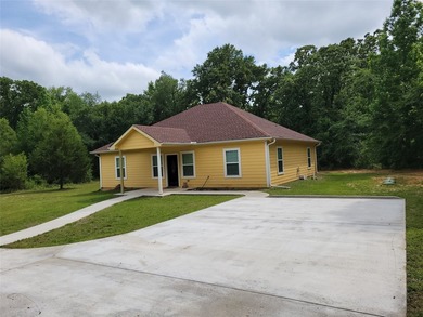 Caddo Creek Lake Home For Sale in Larue Texas