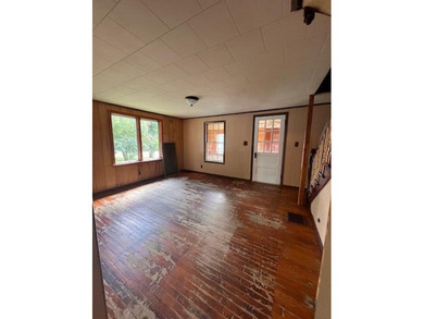 2-3 bedroom home located in a great neighborhood and convenient - photo 12