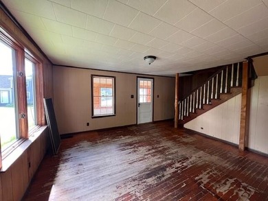 2-3 bedroom home located in a great neighborhood and convenient - photo 14
