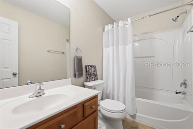 Low-maintenance living with stylish updates and a functional - photo 21