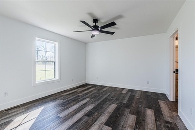 Additional listing photo 4