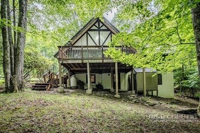 Very nice classic A-frame home (Volkshaus C model) with addition - photo 3