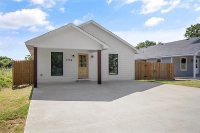 Lake Granbury Home For Sale in Granbury Texas