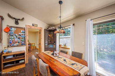 Your own private paradise! This 2012 custom-built Priest Lake - photo 4