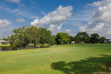 LOCATION! LOCATION! This home offers gorgeous views of LAKE and - photo 11