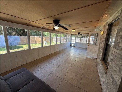 NEW PRICE!!!!! This Spacious 3-bedroom, 2-bath home located in a - photo 16