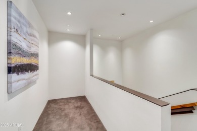 Find comfort in the heart of Old Town Scottsdale. This sleek