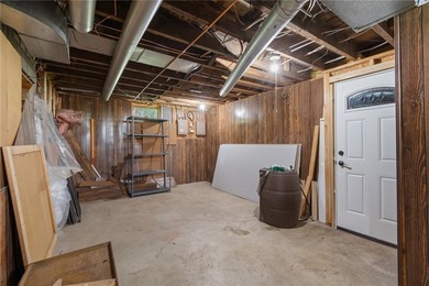 Transparent pricing/no delayed negotiations. Located in the - photo 27