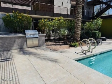 Find comfort in the heart of Old Town Scottsdale. This sleek