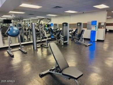 Find comfort in the heart of Old Town Scottsdale. This sleek