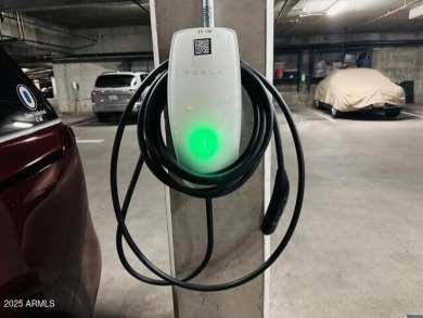 Find comfort in the heart of Old Town Scottsdale. This sleek