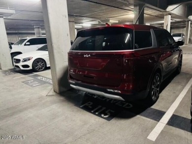 Find comfort in the heart of Old Town Scottsdale. This sleek