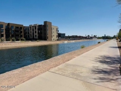 Find comfort in the heart of Old Town Scottsdale. This sleek