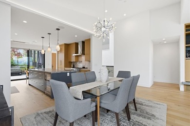 An inspiring, contemporary masterpiece. This custom built home - photo 16