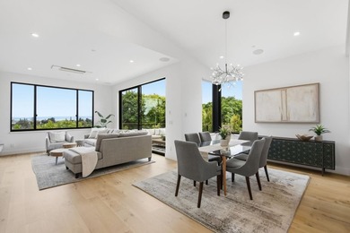 An inspiring, contemporary masterpiece. This custom built home - photo 17