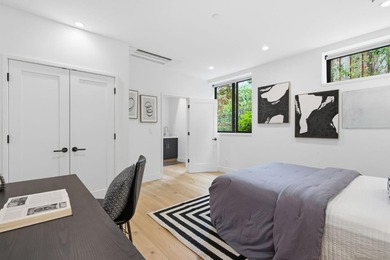 An inspiring, contemporary masterpiece. This custom built home - photo 36