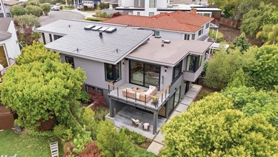 An inspiring, contemporary masterpiece. This custom built home - photo 43