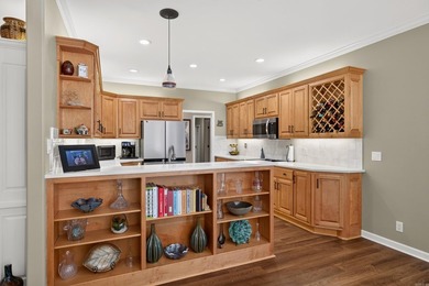 Absolute perfection. Enter into the oasis of this perfect home - photo 14