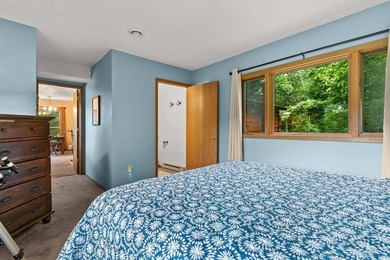 Turn Key Wisconsin River/Lake Petenwell waterfront cabin in a - photo 25